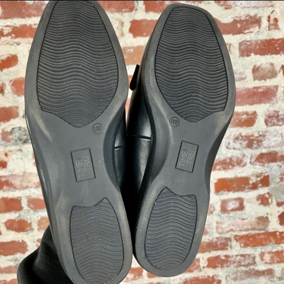 ♡ Black Faux Leather Penny Loafers 11W - Picture 10 of 15